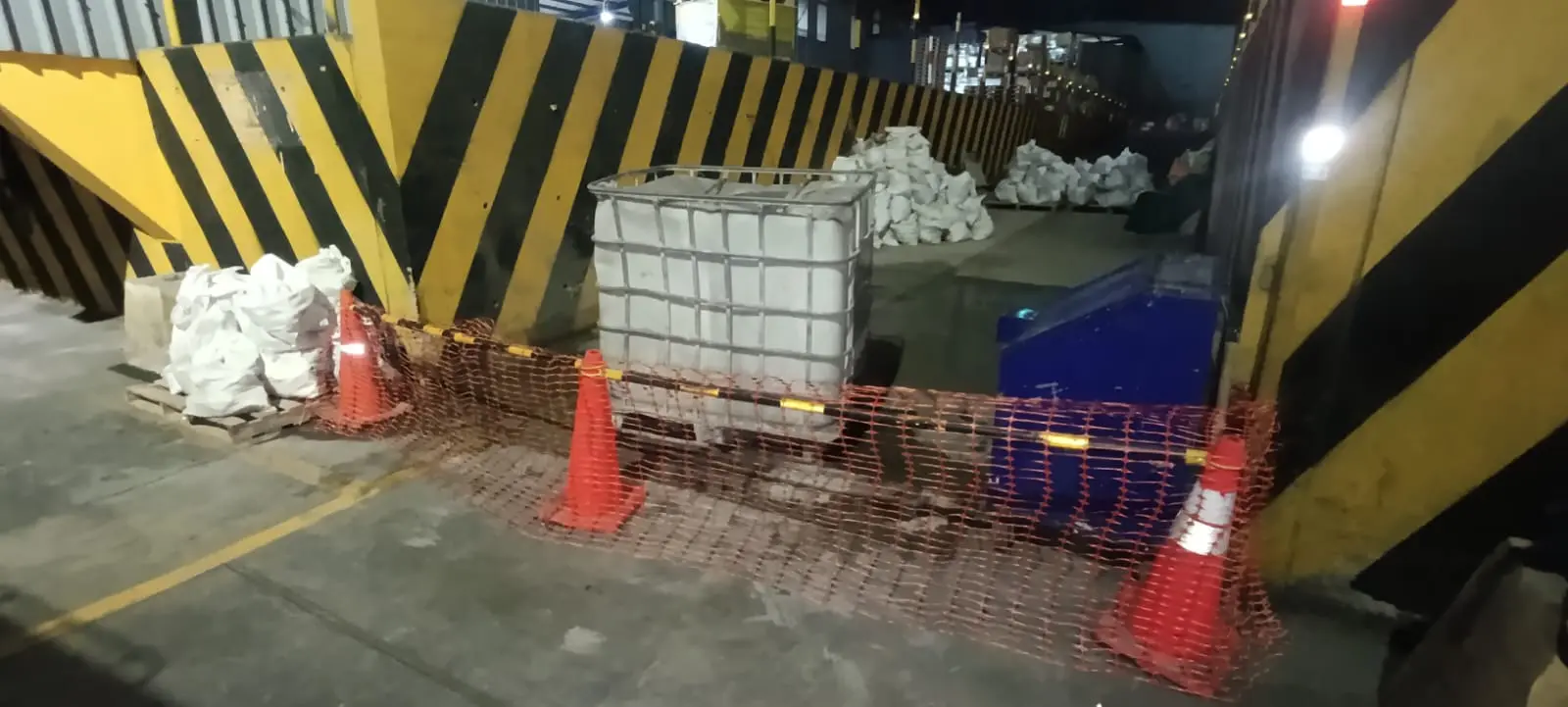 Techo buzones eléctricos - Cerámica Lima S.A, Punta Hermosa